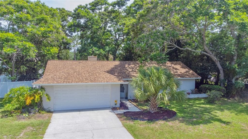 2285 HIDDEN MEADOWS DRIVE E