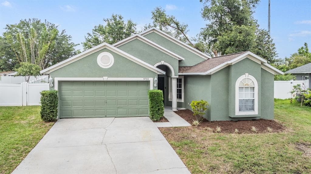 9712 WHITE BARN WAY RIVERVIEW, FL 33569