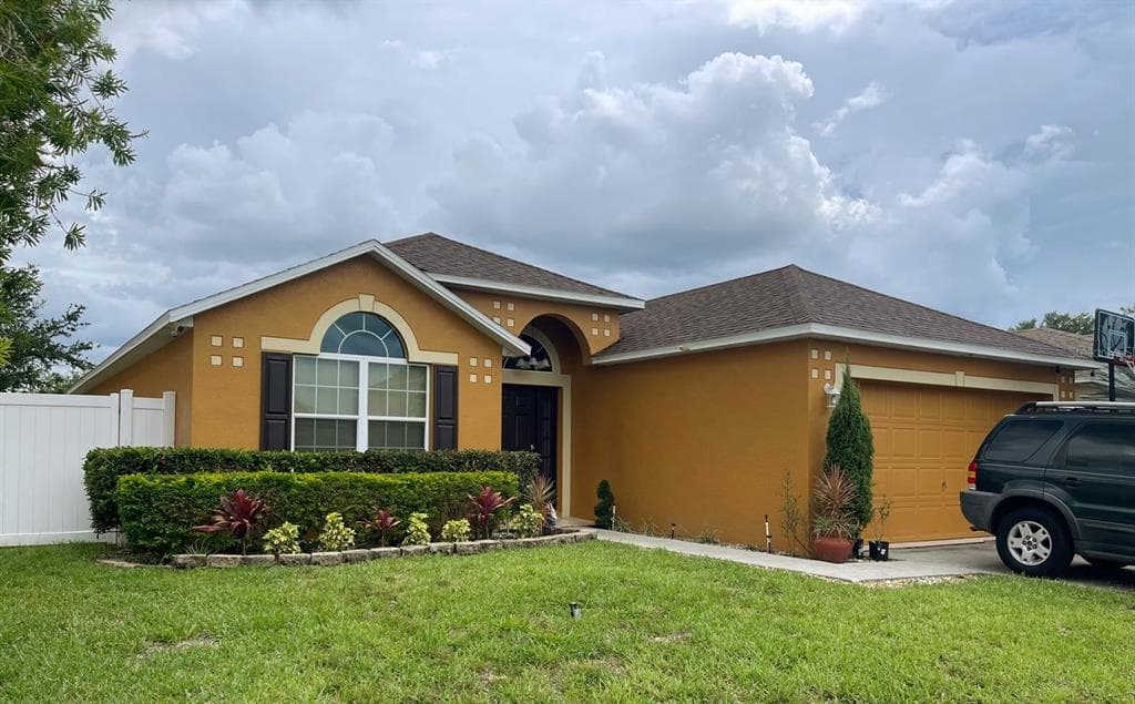 513 RONSHELLE AVENUE HAINES CITY, FL 33844