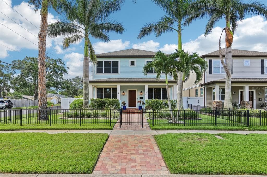 510 33RD AVENUE N ST PETERSBURG, FL 33704