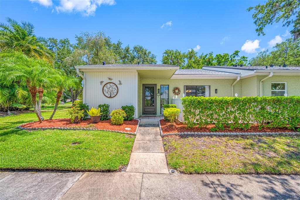 70 CYPRESS PLACE OLDSMAR, FL 34677