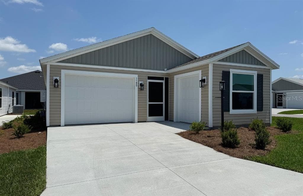 1195 CHIASSON AVENUE THE VILLAGES, FL 34762