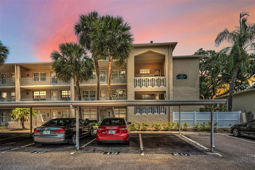 920 VIRGINIA STREET UNIT 109 DUNEDIN, FL 34698