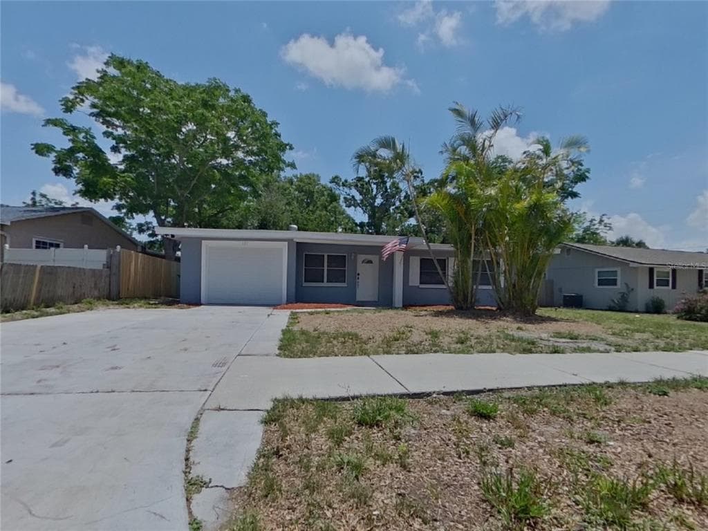 131 E VIRGINIA LANE CLEARWATER, FL 33759