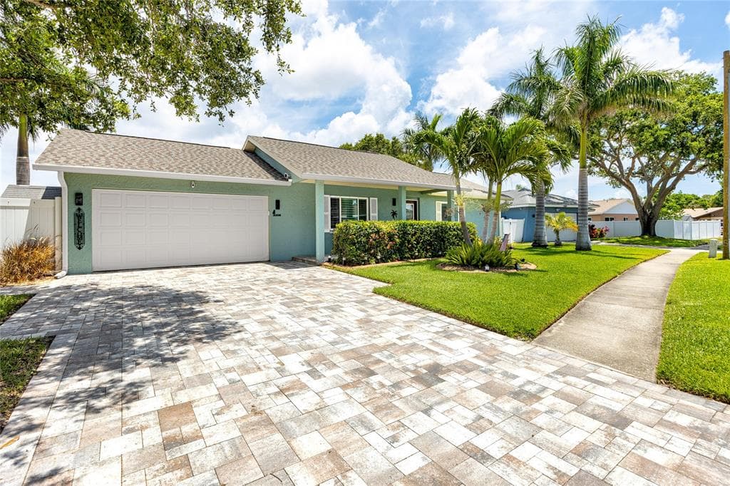 12103 71ST WAY LARGO, FL 33773