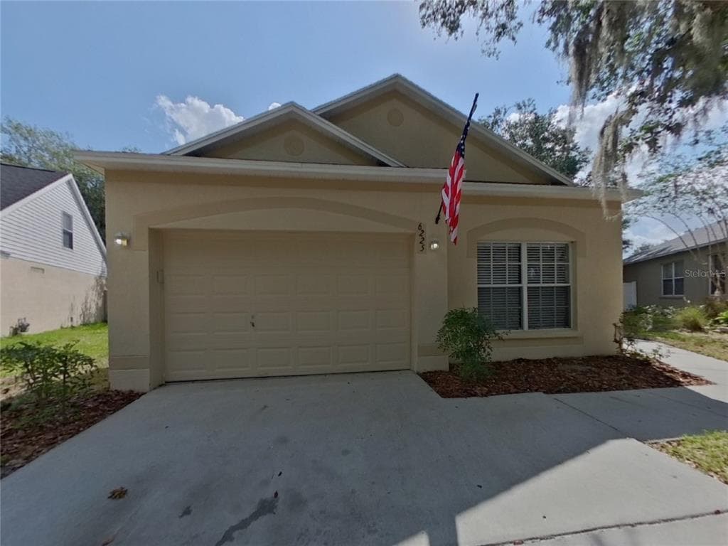 6225 KITERIDGE DRIVE LITHIA, FL 33547