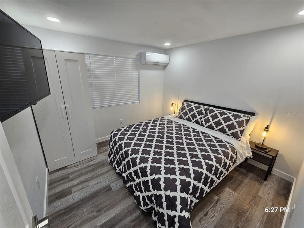 6903 N RIVER BOULEVARD UNIT B TAMPA, FL 33604