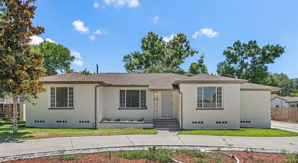 2449 16TH STREET N ST PETERSBURG, FL 33704