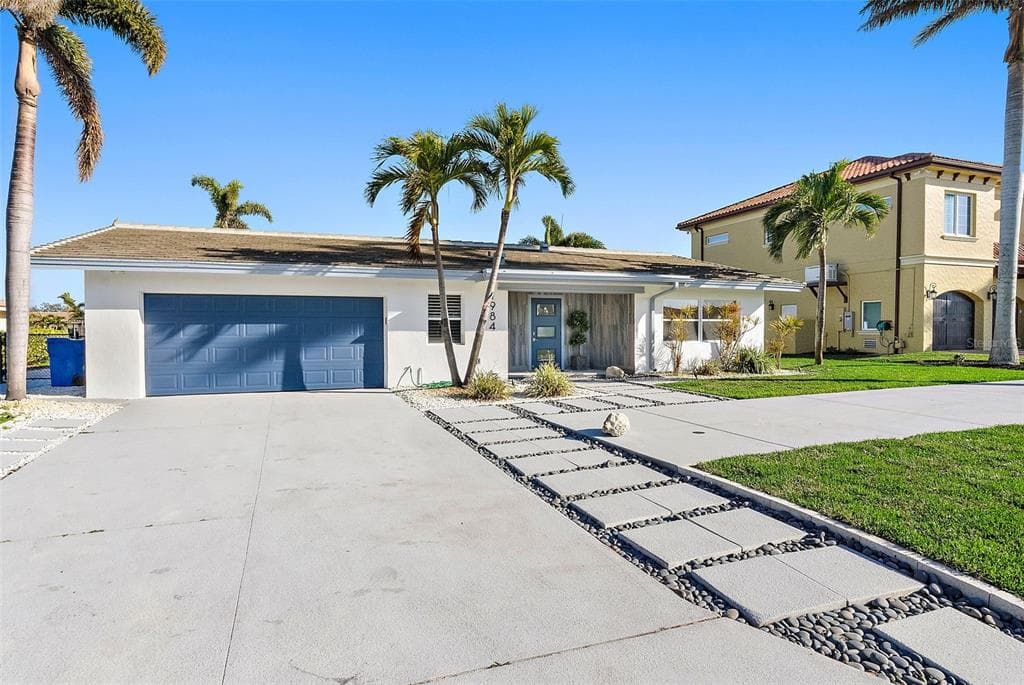 1984 KANSAS AVENUE NE ST PETERSBURG, FL 33703
