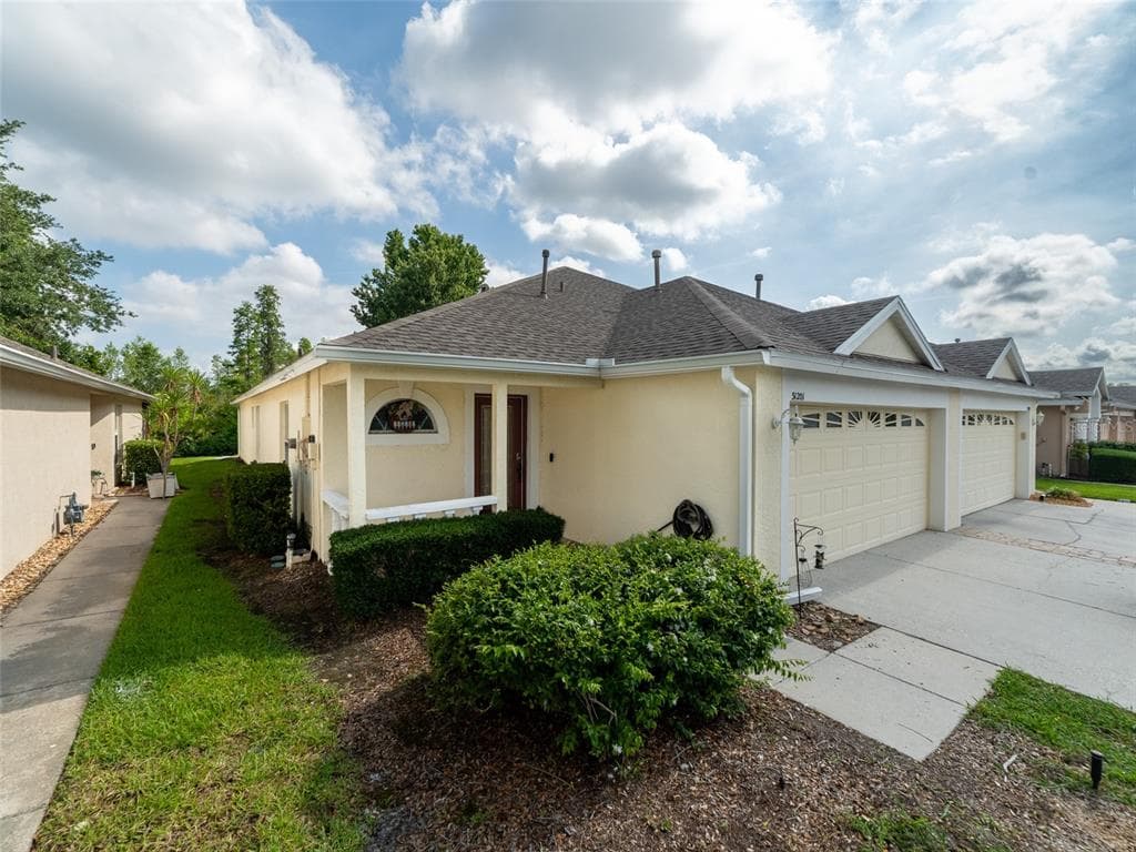 31201 SHAKER CIRCLE WESLEY CHAPEL, FL 33543