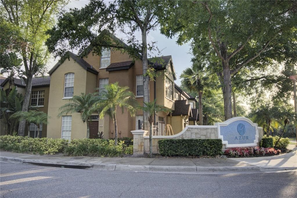 6300 RALEIGH STREET UNIT 102 ORLANDO, FL 32835