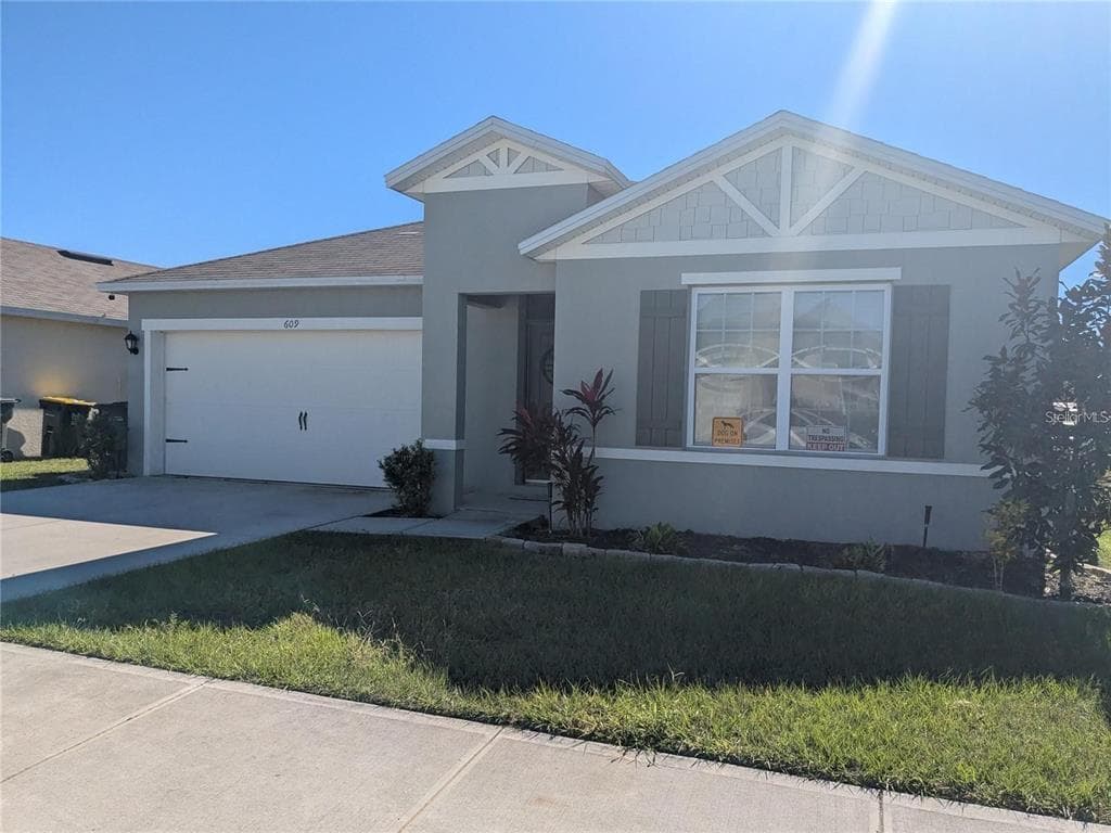609 BERNARD LANE DAVENPORT, FL 33837