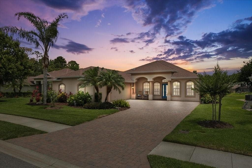 105 ARENA LAKE DRIVE PALM COAST, FL 32137