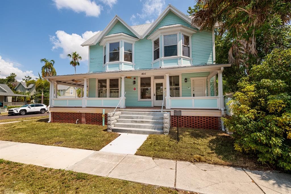 457 8TH AVENUE N ST PETERSBURG, FL 33701