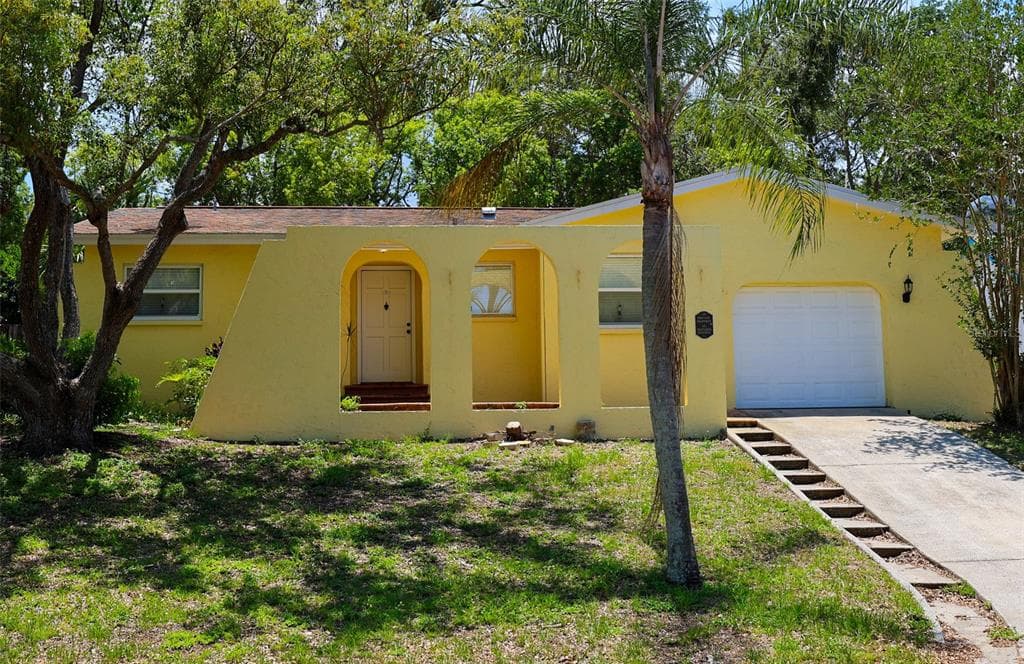 220 TALLEY DRIVE PALM HARBOR, FL 34684