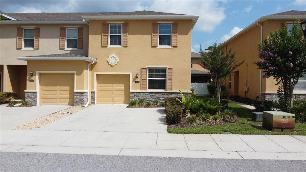 8422 PINE RIVER ROAD TAMPA, FL 33637