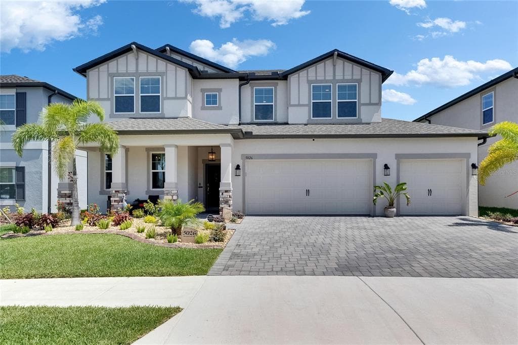 5026 BROMELIAD AVENUE WIMAUMA, FL 33598
