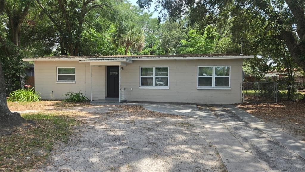 5222 MONTAGUE PLACE ORLANDO, FL 32808