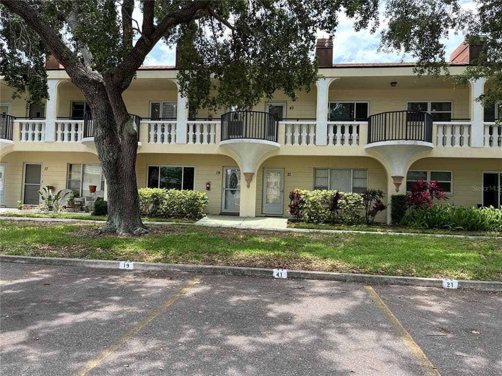 2295 MEXICAN WAY UNIT 41 CLEARWATER, FL 33763