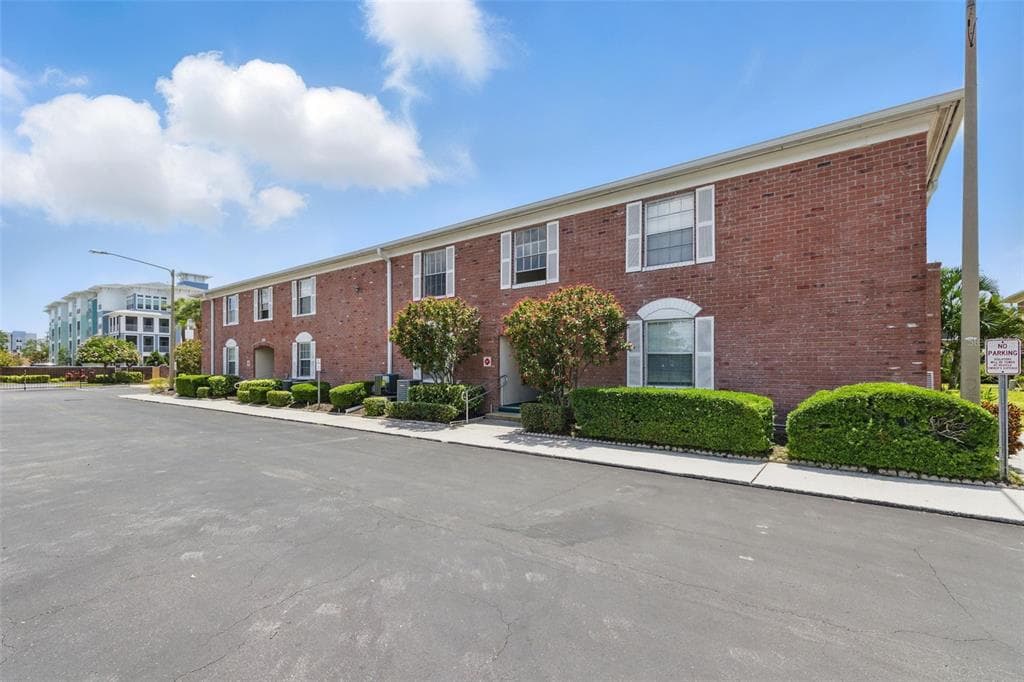 3580 38TH AVENUE S UNIT 95 ST PETERSBURG, FL 33711
