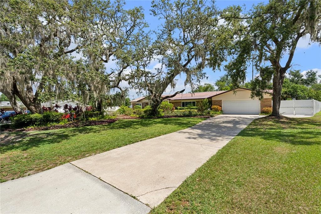 708 WESTWOOD CIRCLE BRANDON, FL 33511