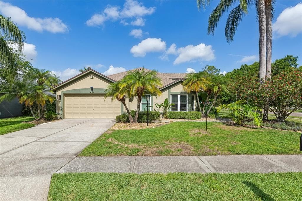 892 CRESTRIDGE CIRCLE TARPON SPRINGS, FL 34688