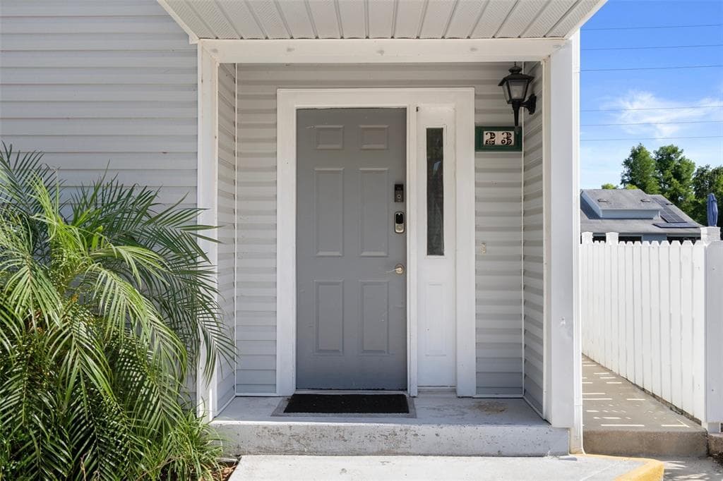 500 NEW YORK AVENUE UNIT 23 DUNEDIN, FL 34698