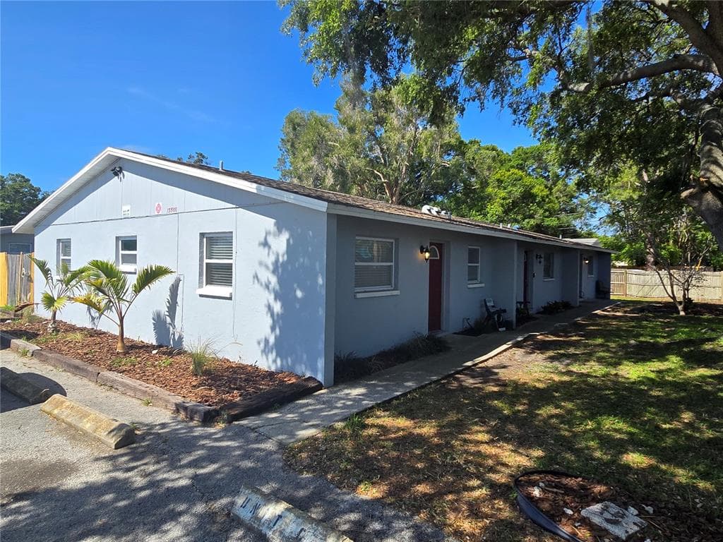 13500 W RENA DRIVE UNIT B LARGO, FL 33771