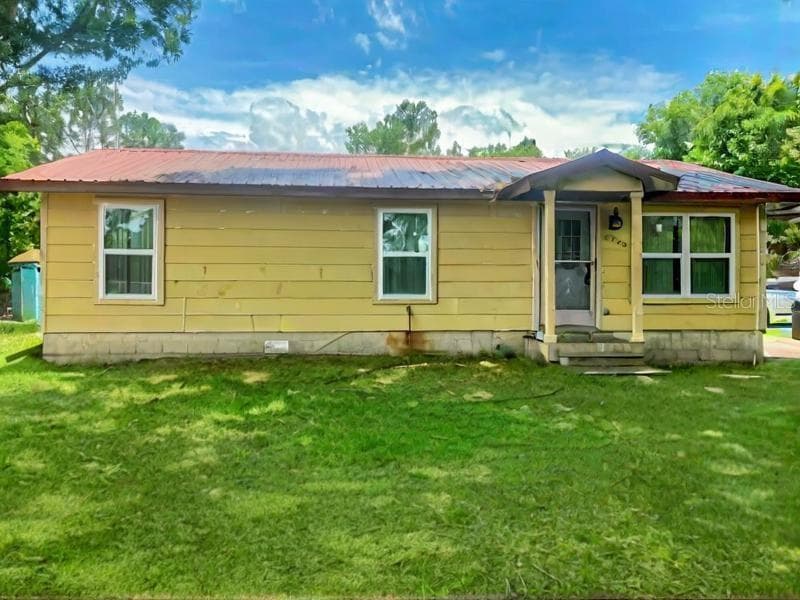 2220 WOODS TRAIL