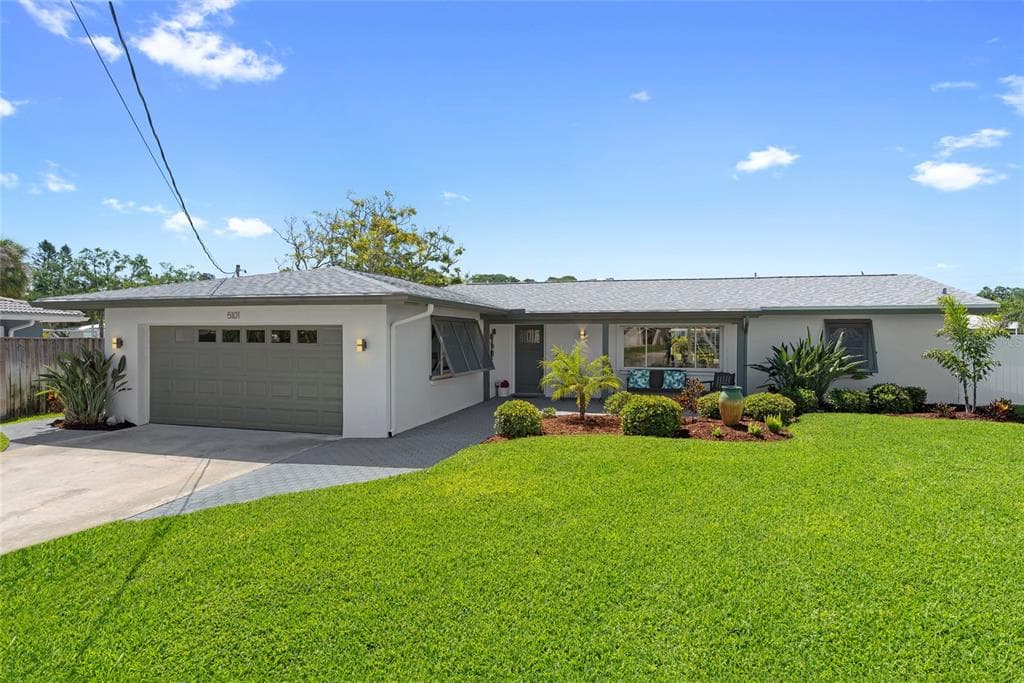 5101 HUNTINGTON CIRCLE NE ST PETERSBURG, FL 33703