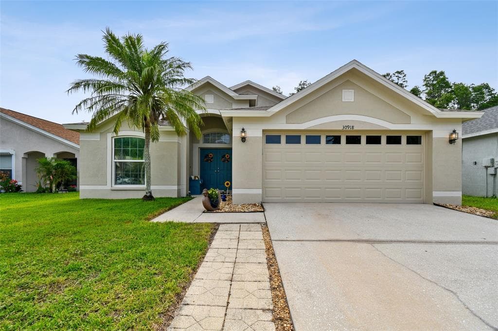 30918 BURLEIGH DRIVE WESLEY CHAPEL, FL 33543