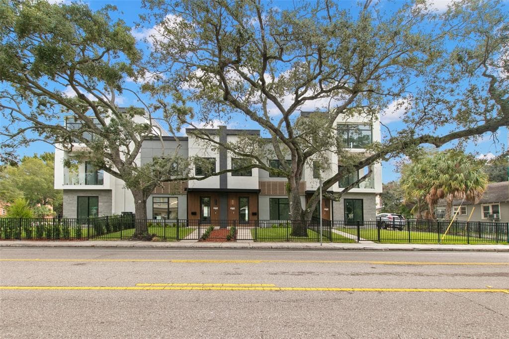 2209 N BOULEVARD UNIT 2 TAMPA, FL 33602