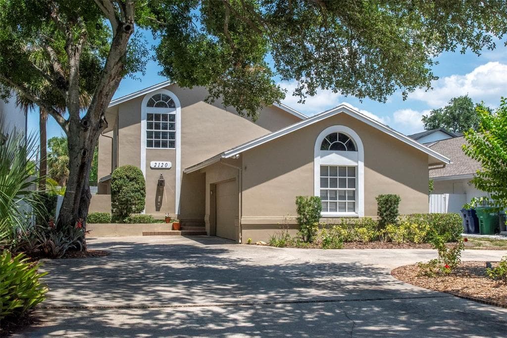 2120 S HESPERIDES STREET TAMPA, FL 33629