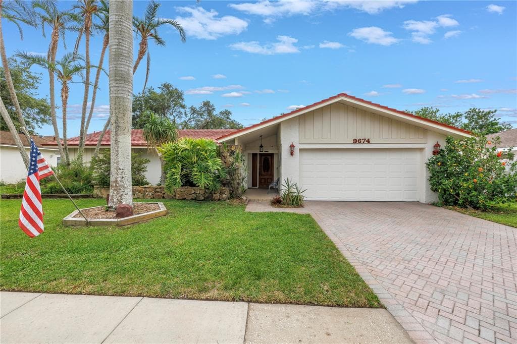 9674 104TH AVENUE LARGO, FL 33773