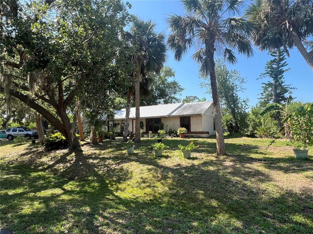12127 HUNTER AVENUE PORT CHARLOTTE, FL 33953