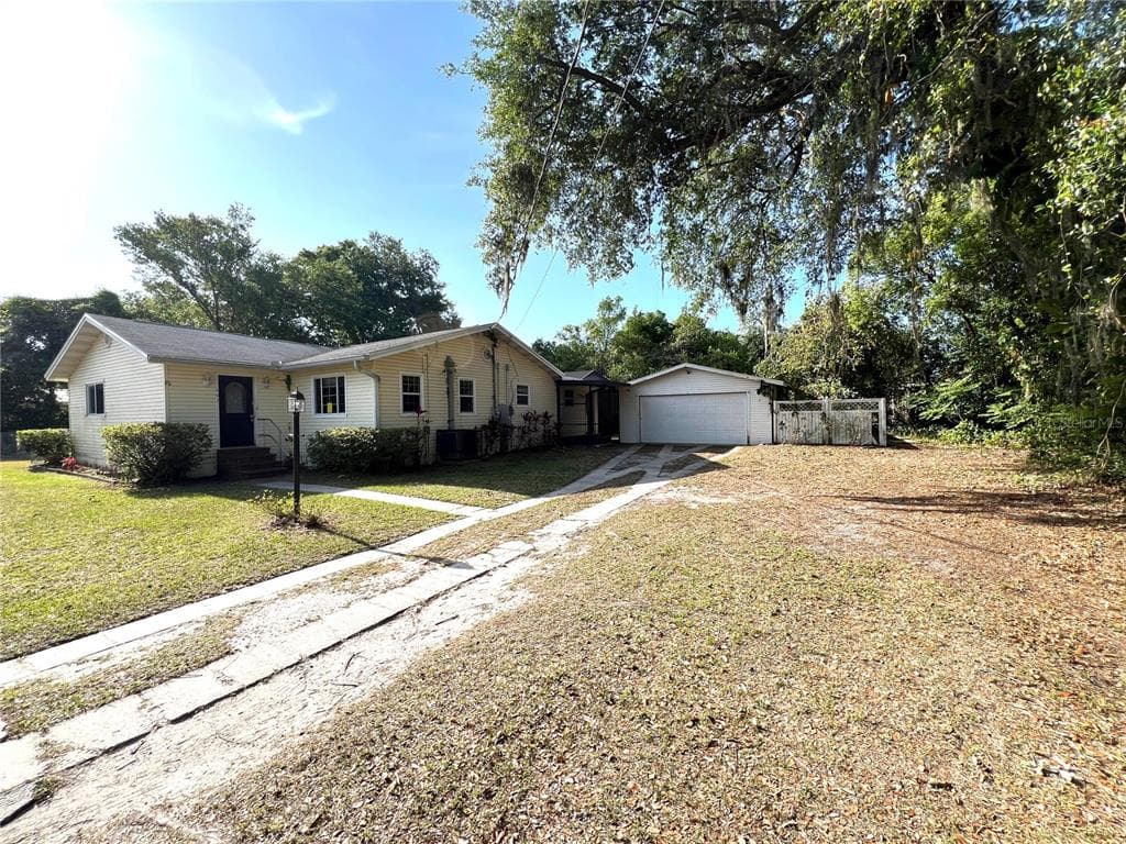 403 E CAROLINA AVENUE PLANT CITY, FL 33563