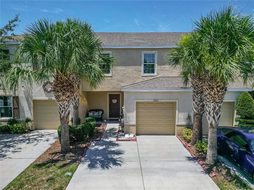 9720 HOUND CHASE DRIVE GIBSONTON, FL 33534