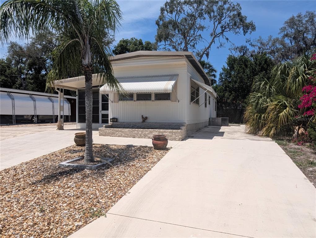 6641 KUMQUAT DRIVE NEW PORT RICHEY, FL 34653
