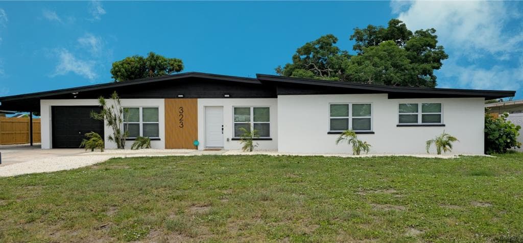 323 48TH STREET NW BRADENTON, FL 34209