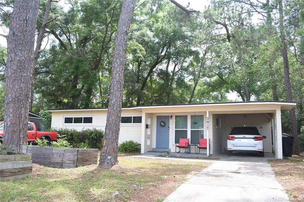 3917 N 9TH AVENUE PENSACOLA, FL 32503
