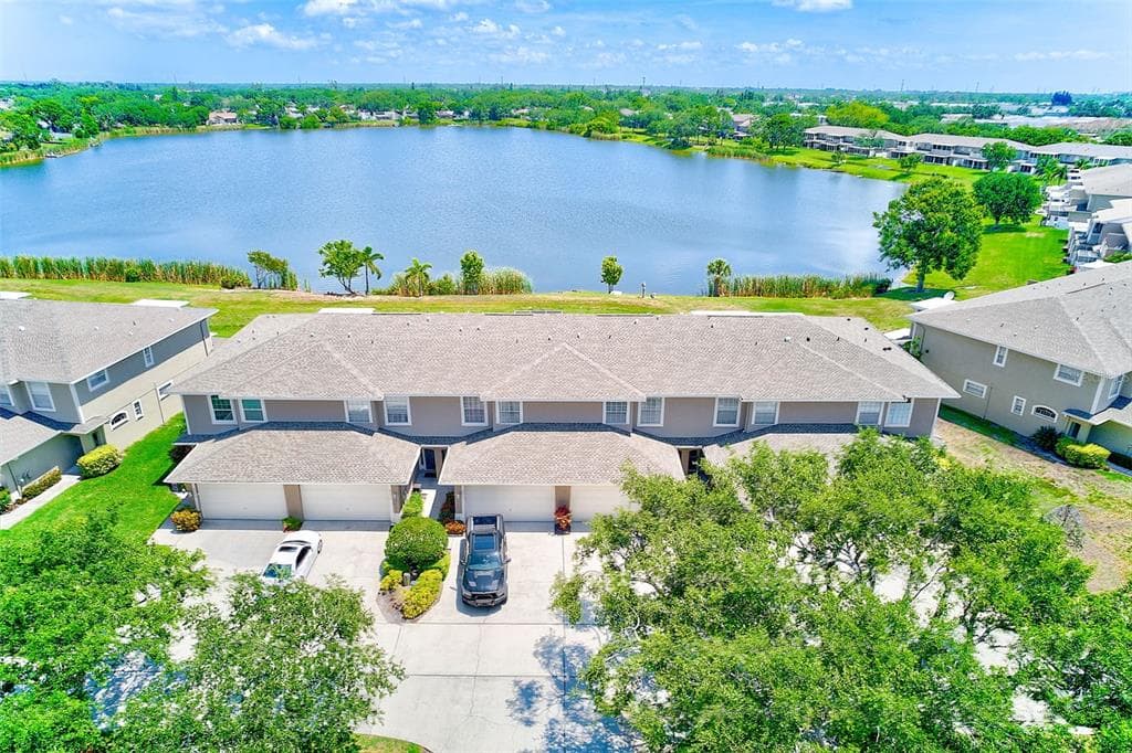 8253 118TH AVENUE LARGO, FL 33773
