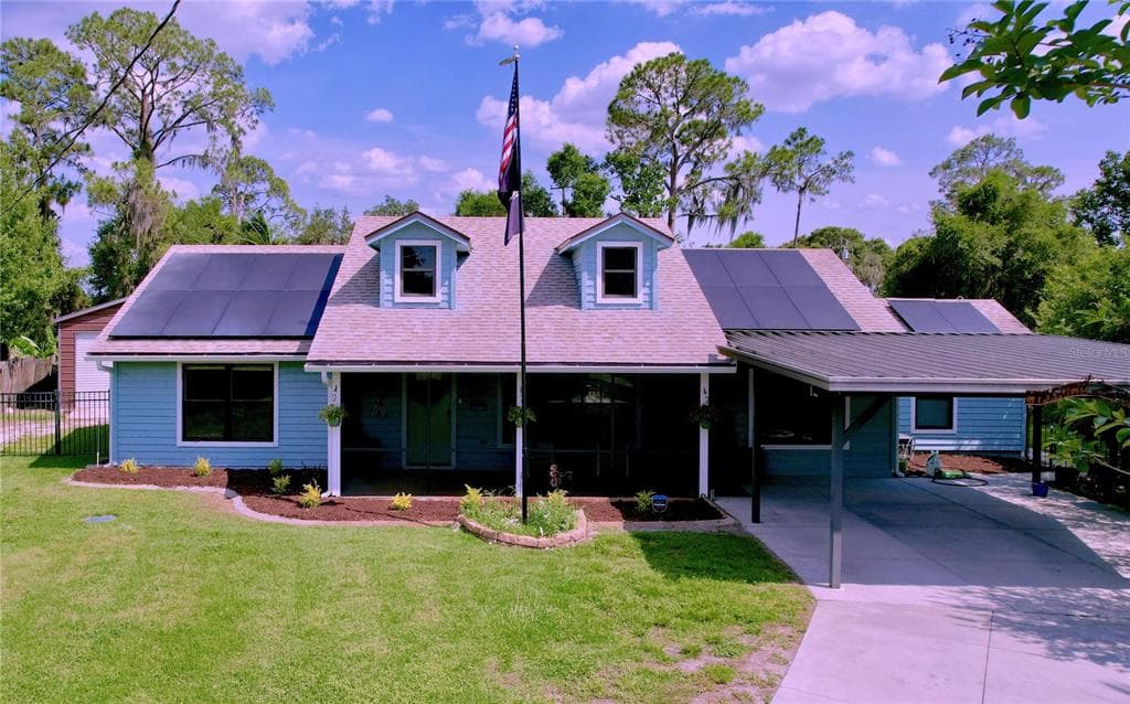 3705 PINE CIRCLE LAKE WALES, FL 33898