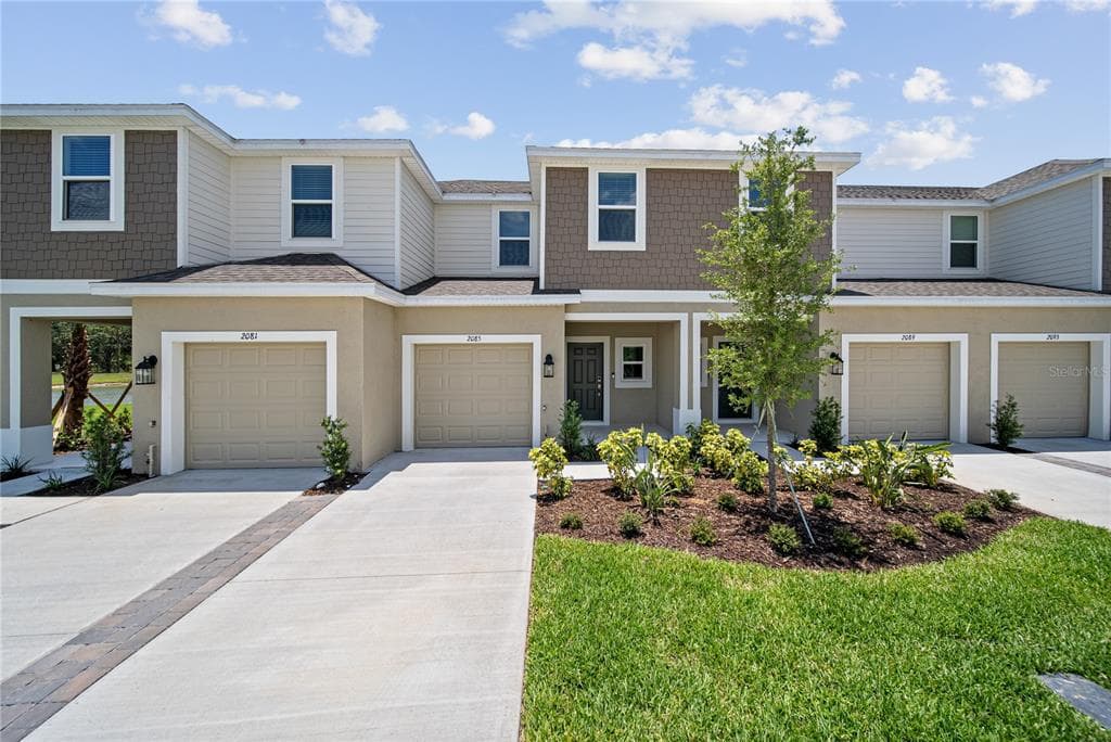 2085 HALLIER COVE WESLEY CHAPEL, FL 33543