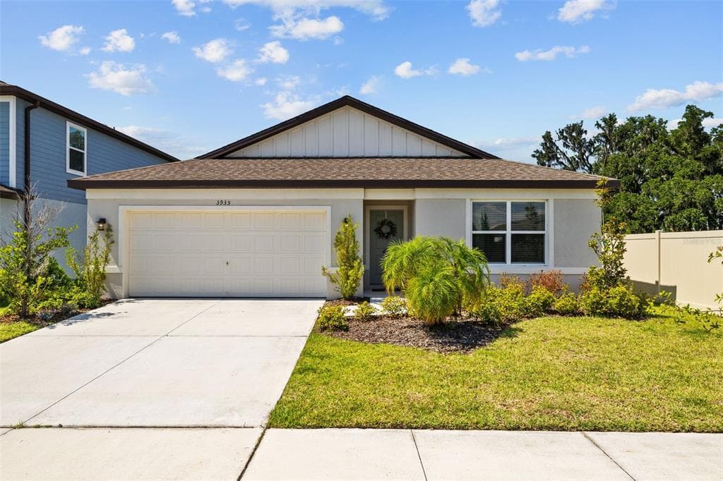 3935 CAPRI COAST DRIVE PLANT CITY, FL 33565