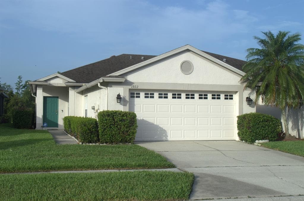 1922 SASSAFRAS DRIVE WESLEY CHAPEL, FL 33543