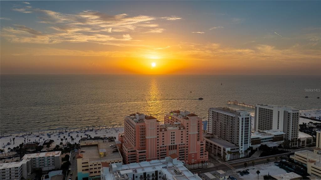 301 S GULFVIEW BOULEVARD UNIT 301 CLEARWATER BEACH, FL 33767