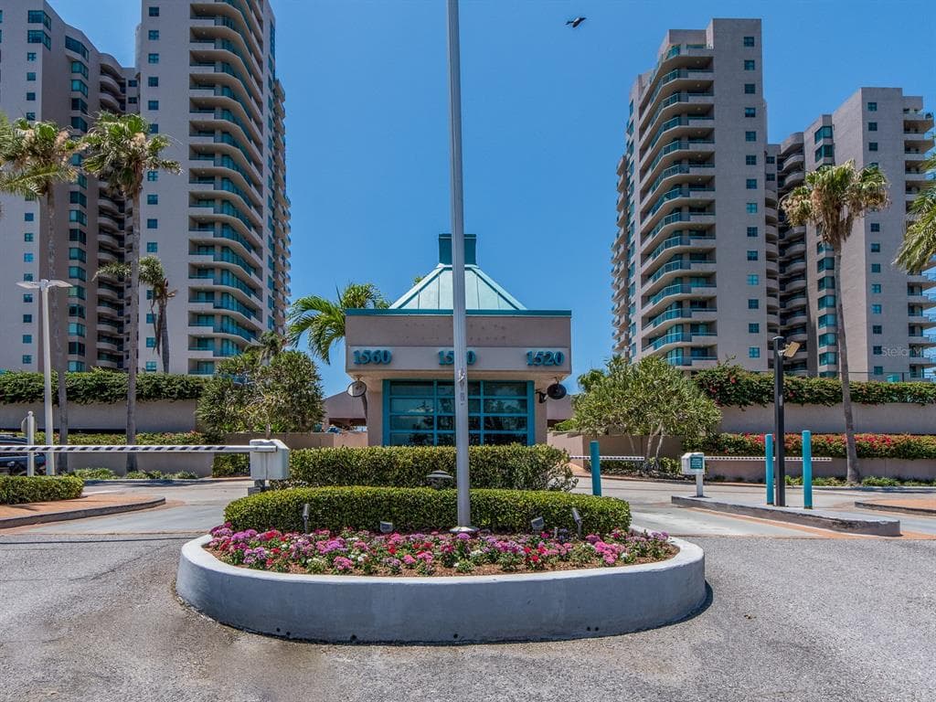 1520 GULF BOULEVARD UNIT 1505 CLEARWATER BEACH, FL 33767