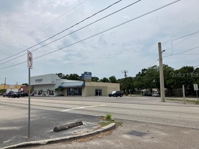 4223 HENDERSON BOULEVARD TAMPA, FL 33629
