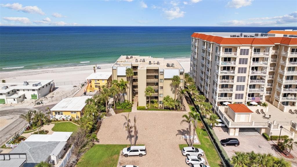 17710 GULF BOULEVARD UNIT 304 REDINGTON SHORES, FL 33708
