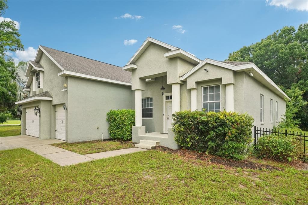 707 9TH AVENUE SW RUSKIN, FL 33570